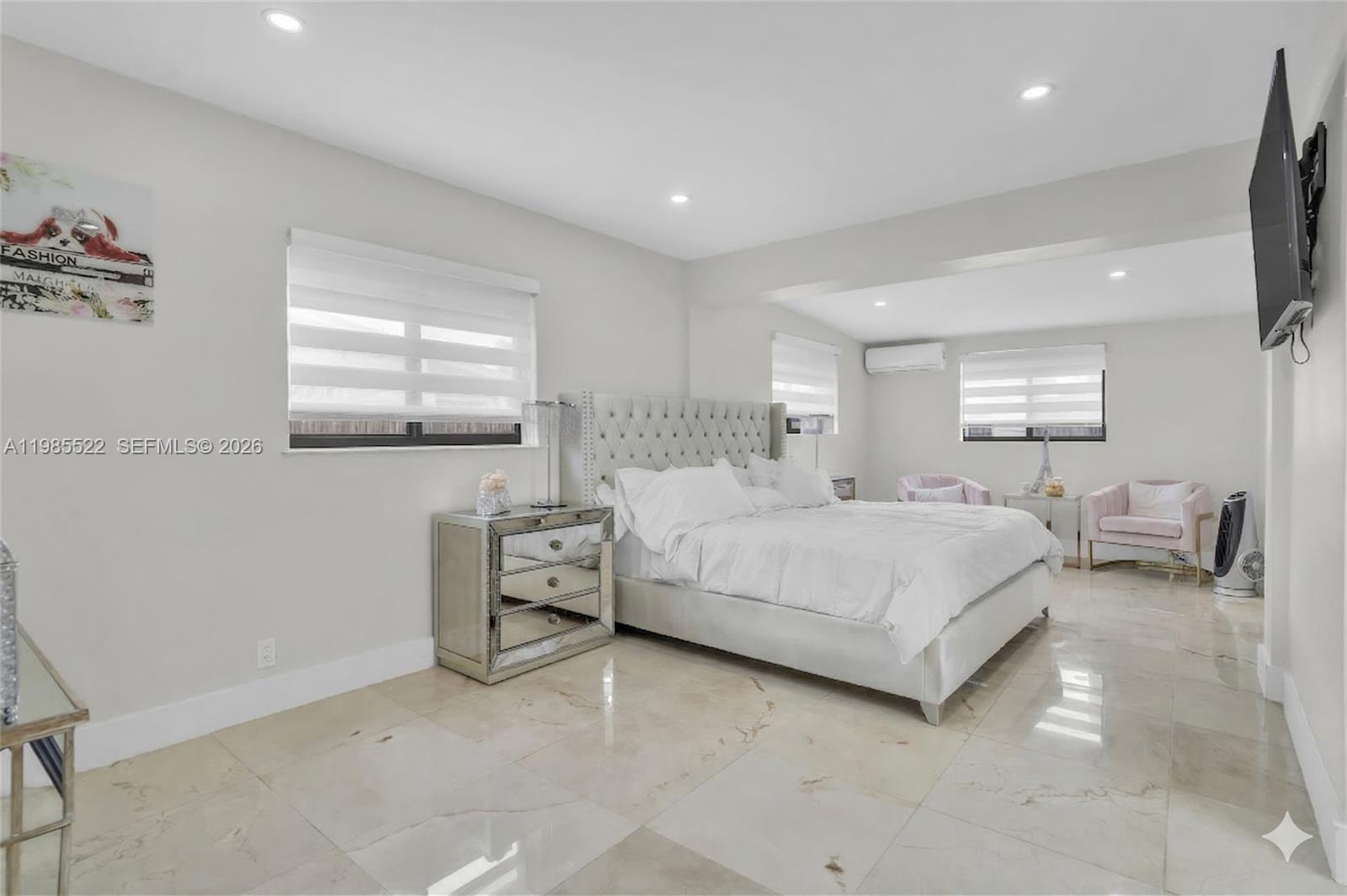 8818 SW 16th St Miami, FL 33165