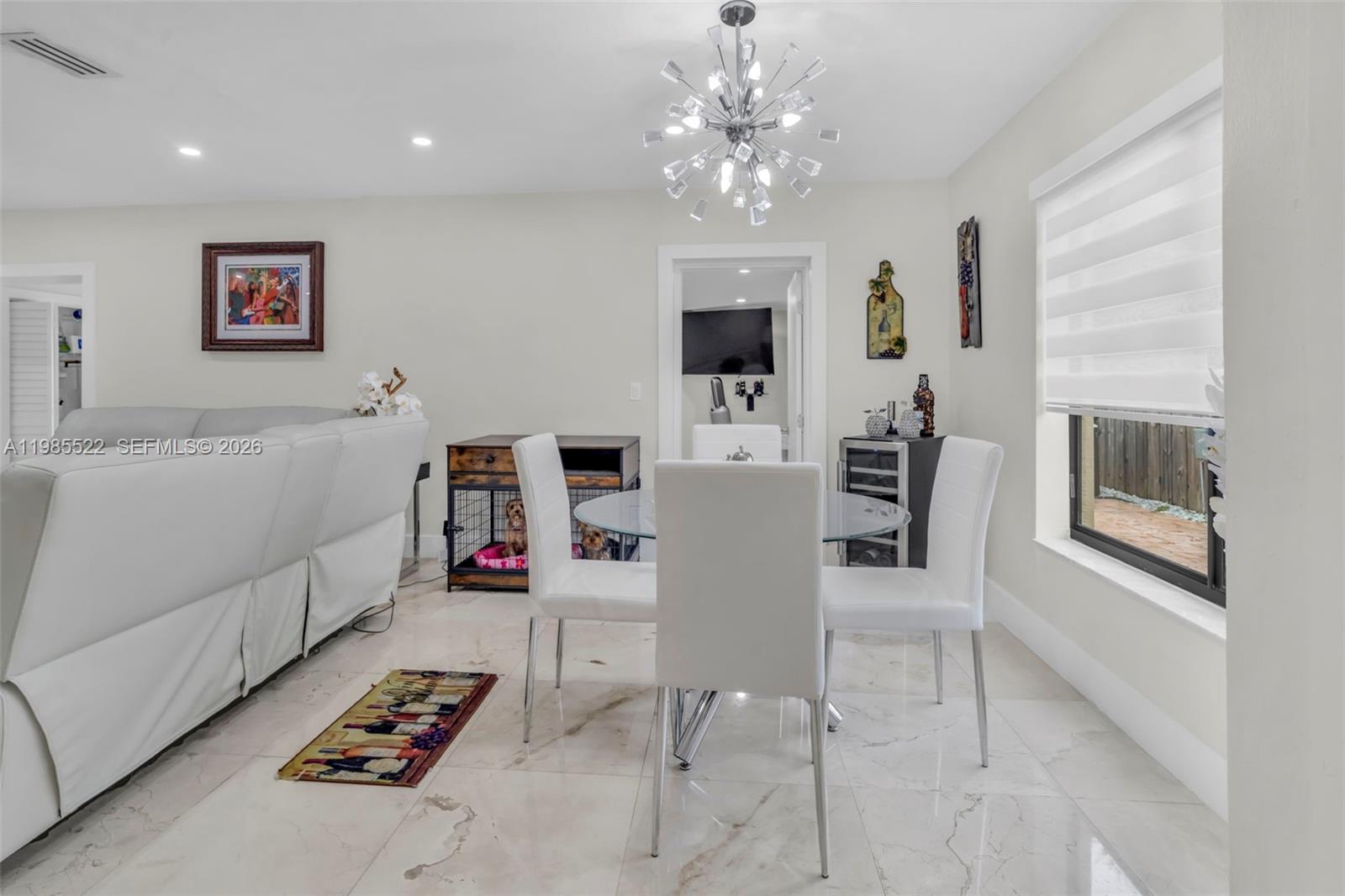 8818 SW 16th St Miami, FL 33165