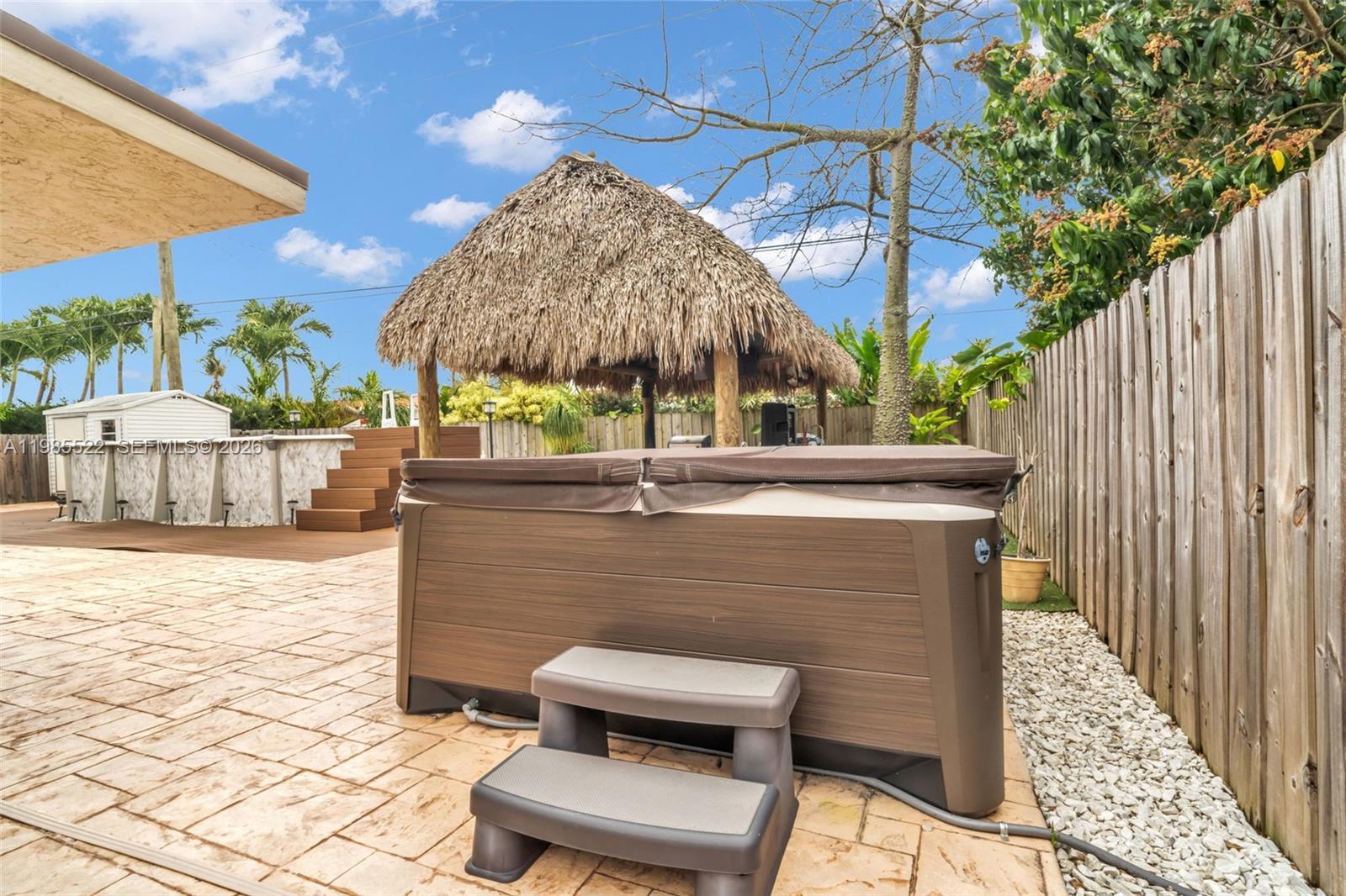 8818 SW 16th St Miami, FL 33165