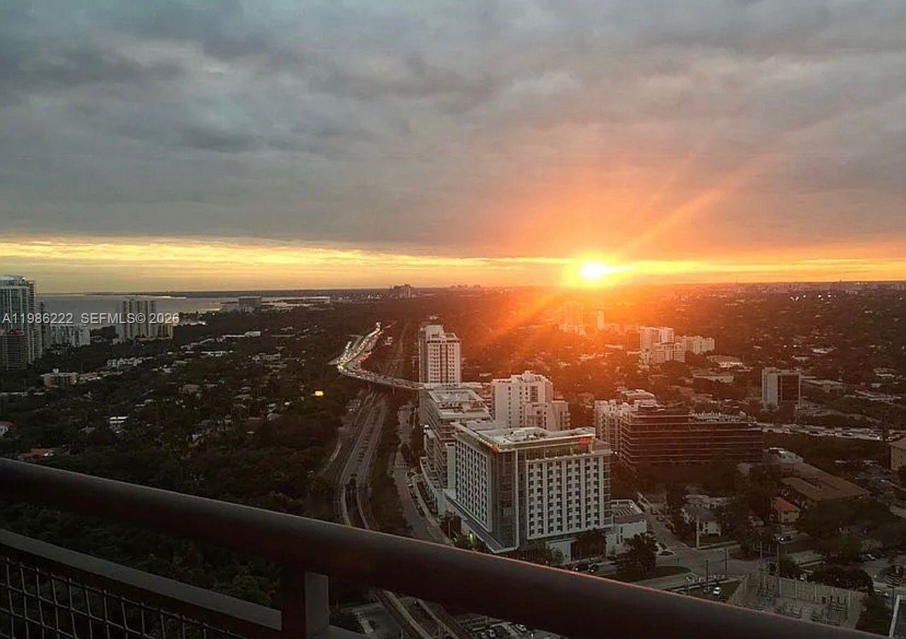 60 SW 13th St #3017 Miami, FL 33130