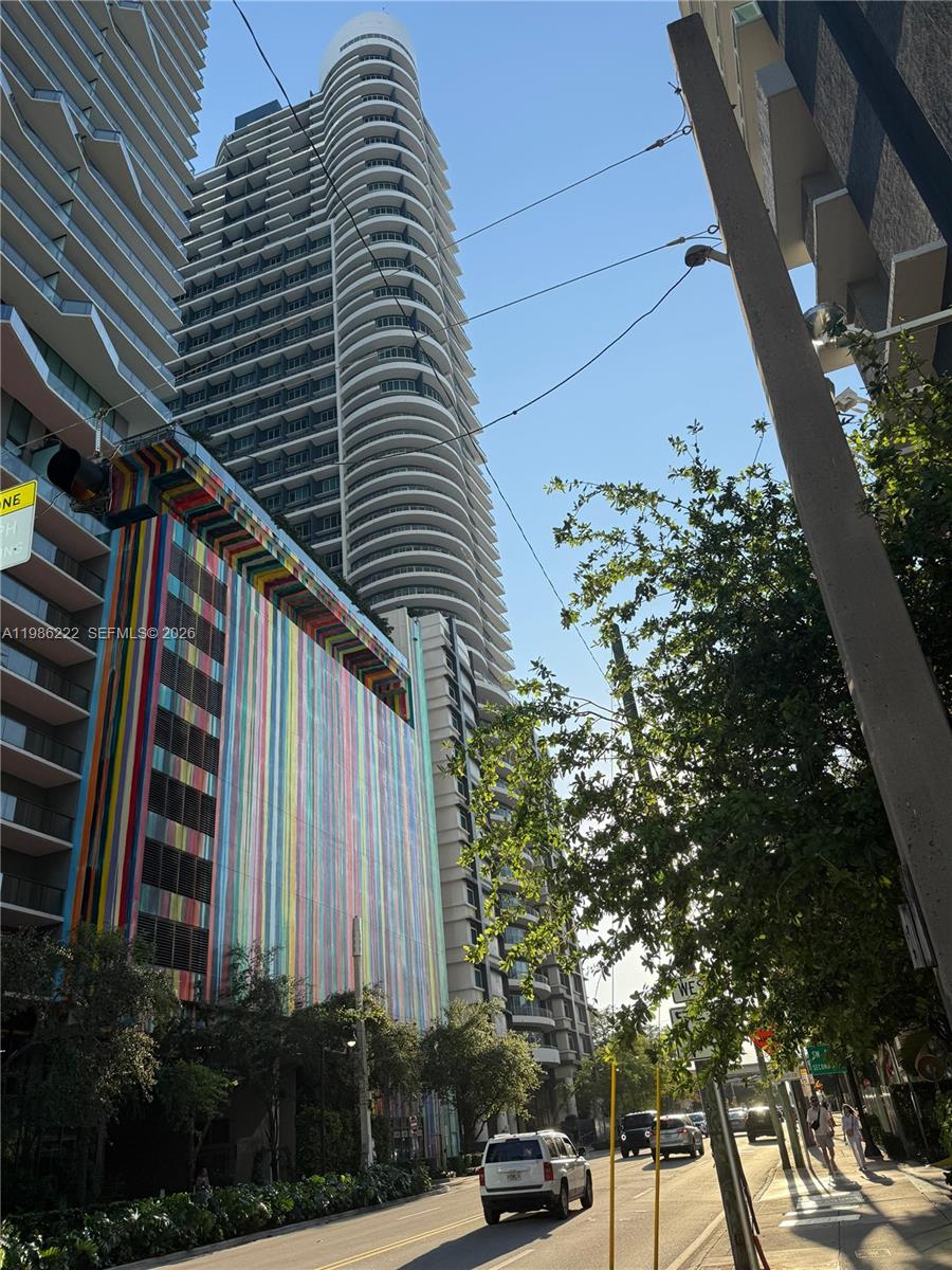 60 SW 13th St #3017 Miami, FL 33130