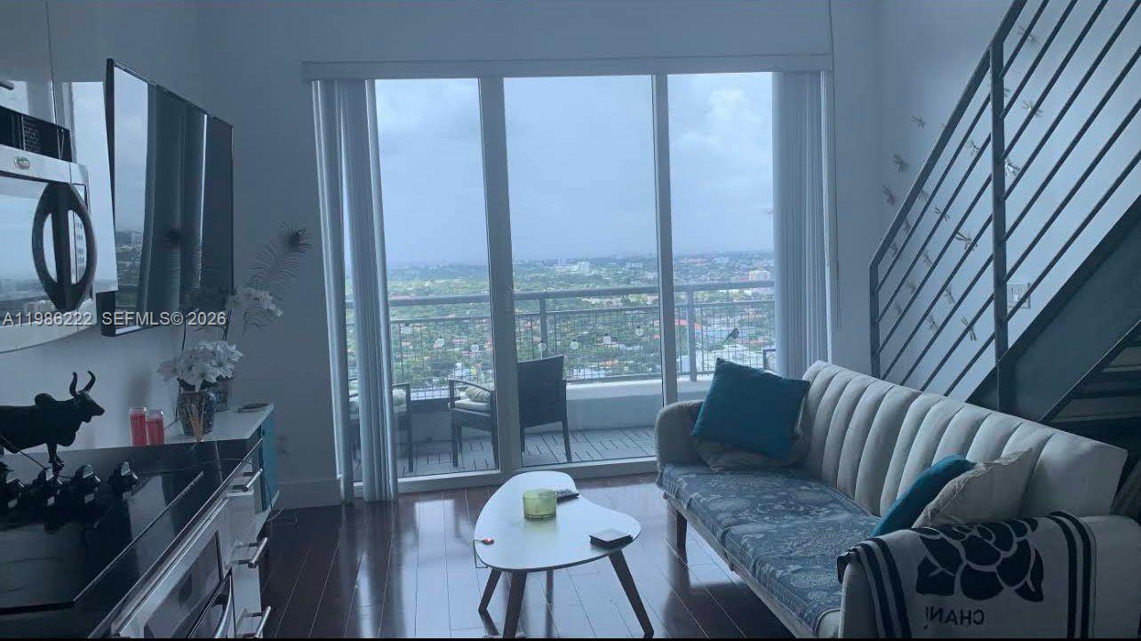 60 SW 13th St #3017 Miami, FL 33130