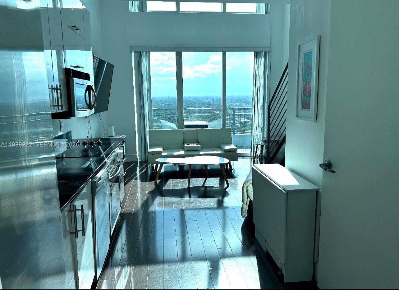 60 SW 13th St #3017 Miami, FL 33130