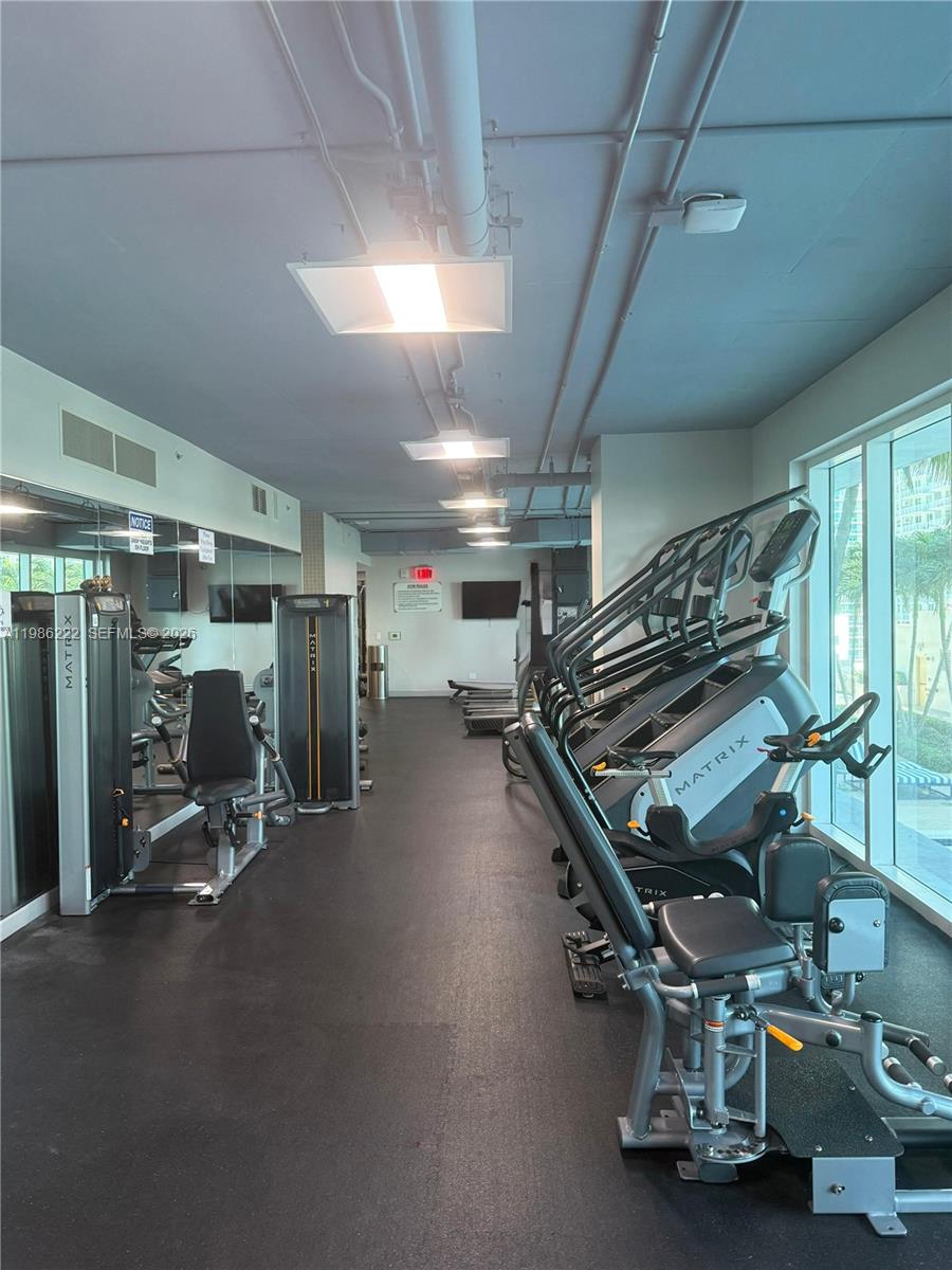 60 SW 13th St #3017 Miami, FL 33130