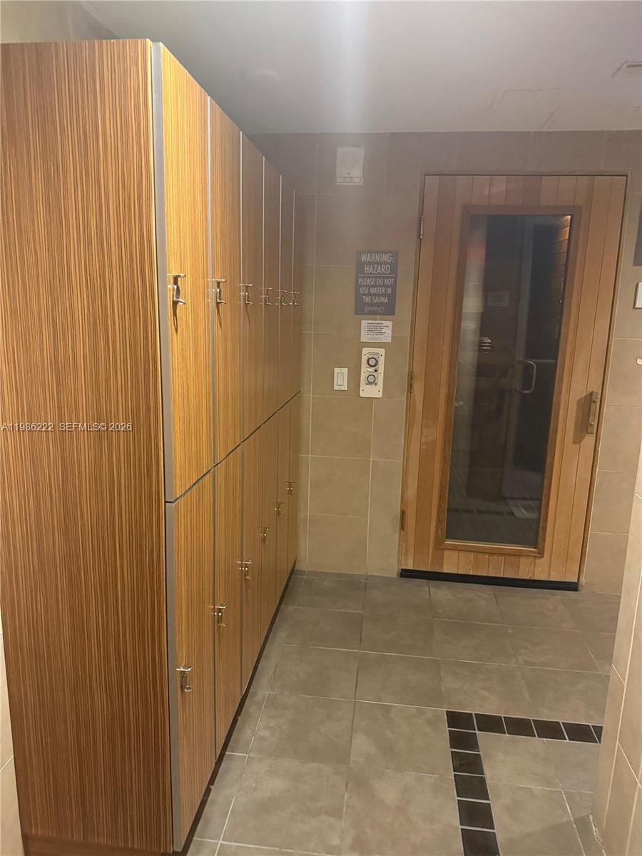 60 SW 13th St #3017 Miami, FL 33130