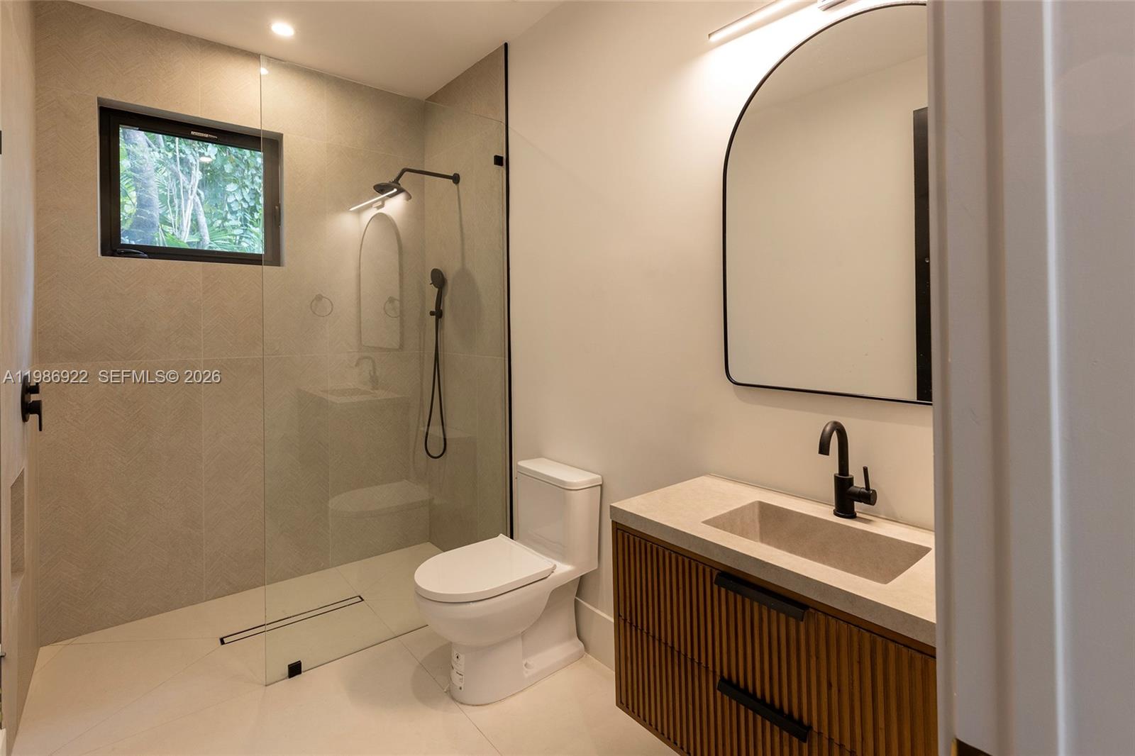 555 Catalonia Ave Coral Gables, FL 33134