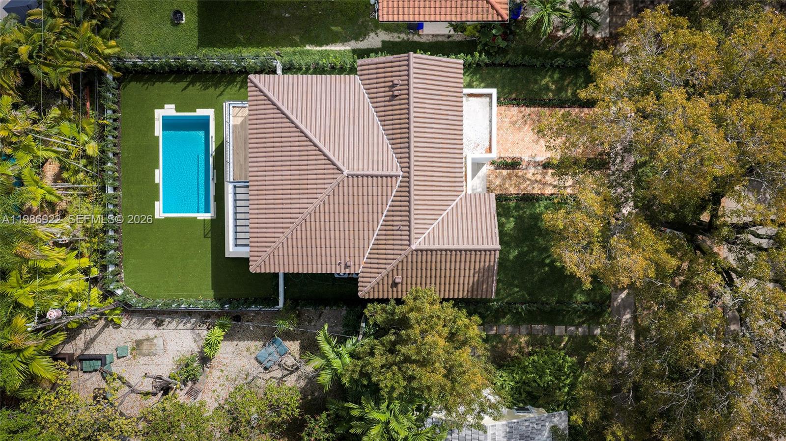 555 Catalonia Ave Coral Gables, FL 33134