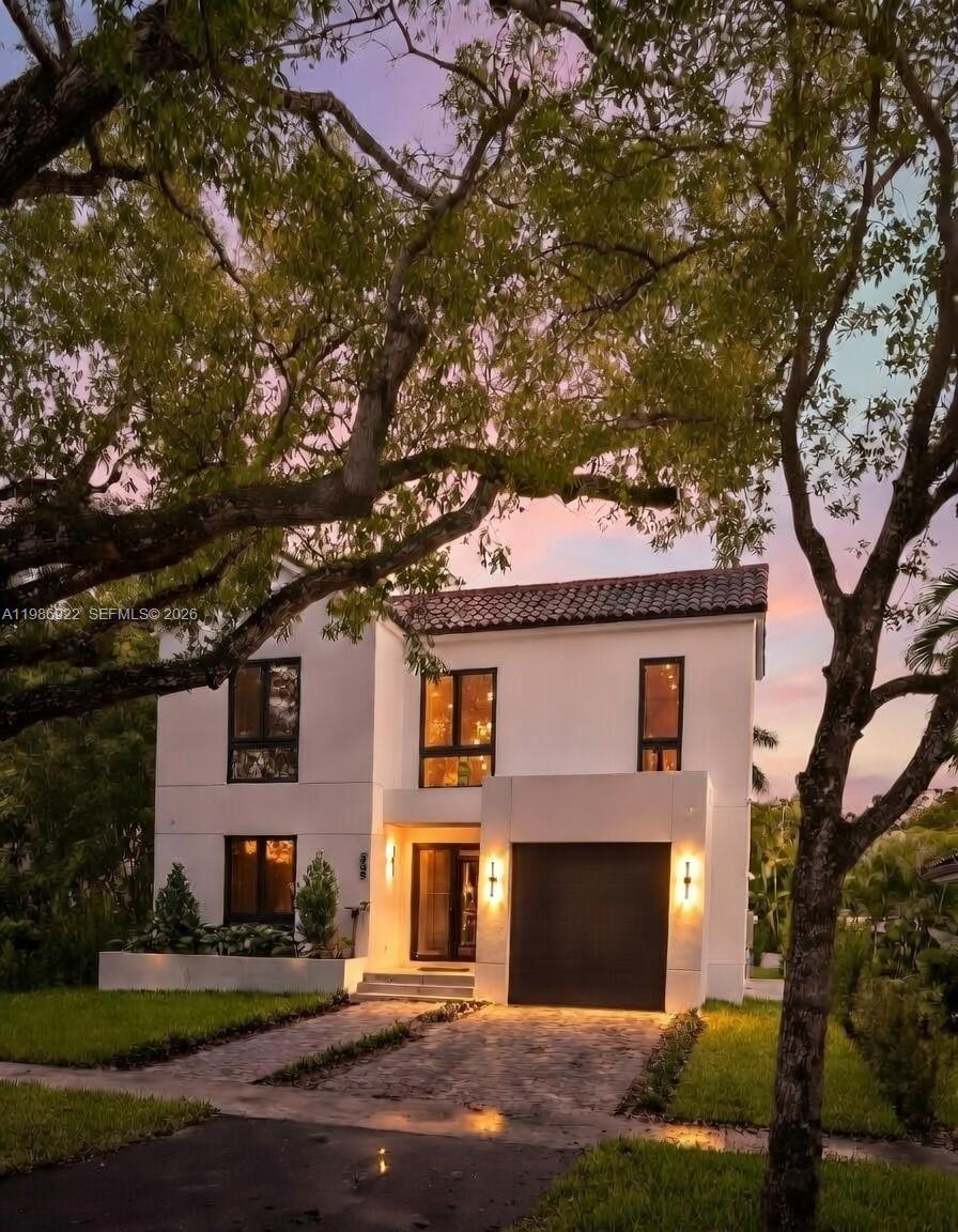 555 Catalonia Ave Coral Gables, FL 33134