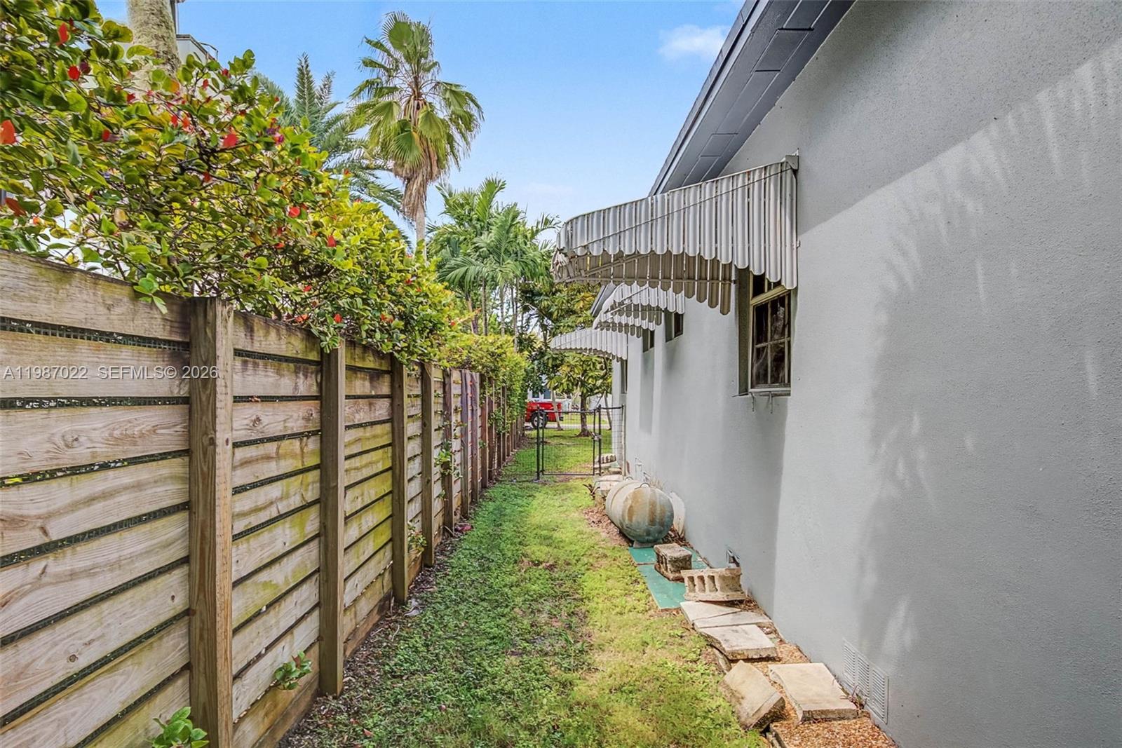 7601 SW 59th Ct South Miami, FL 33143