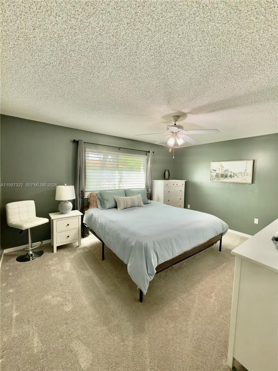 2319 NW 193rd Ave Pembroke Pines, FL 33029