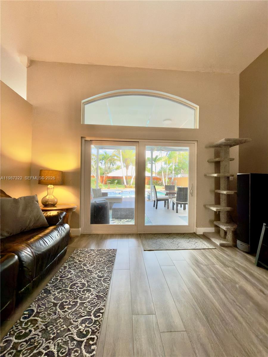 2319 NW 193rd Ave Pembroke Pines, FL 33029