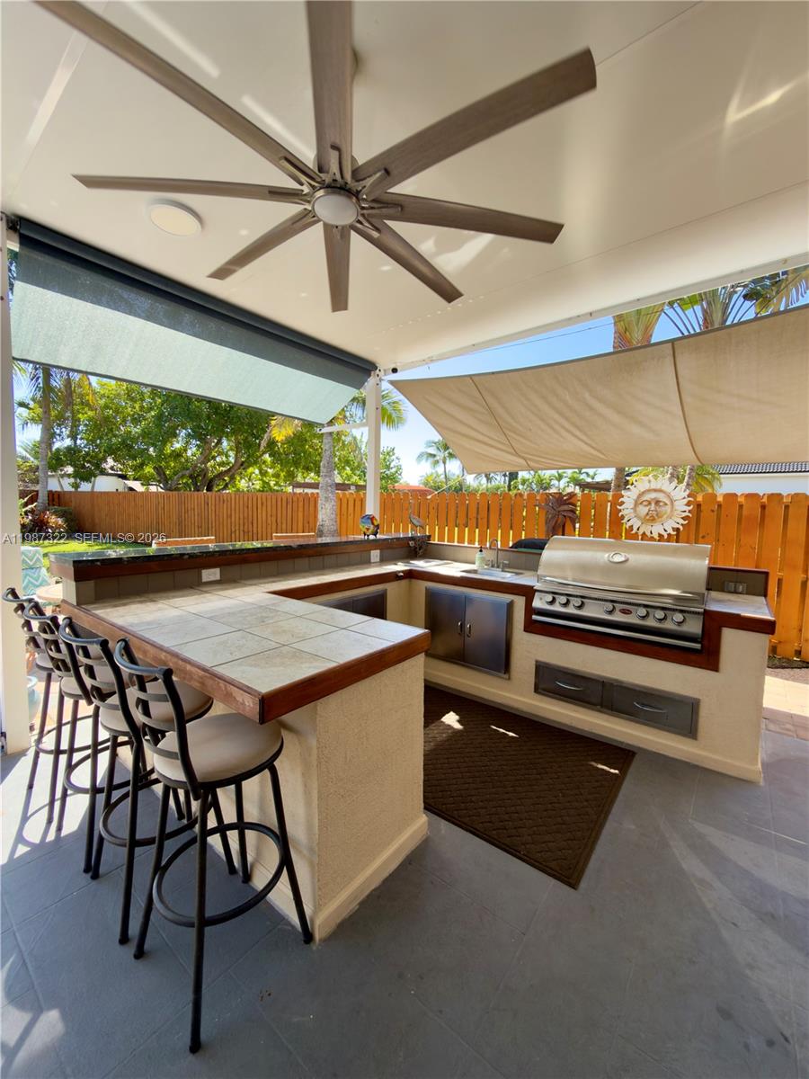 2319 NW 193rd Ave Pembroke Pines, FL 33029