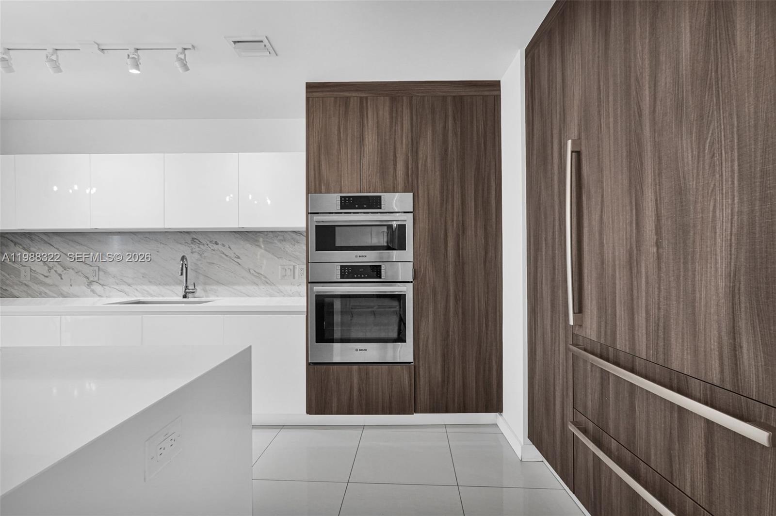 851 NE 1st Ave #2912 Miami, FL 33132