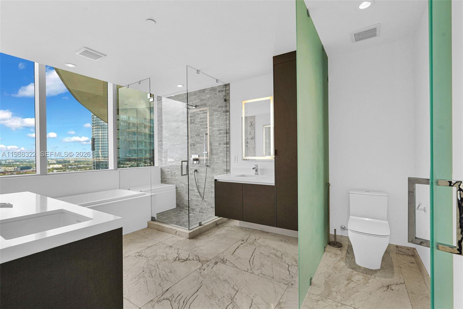 851 NE 1st Ave #2912 Miami, FL 33132