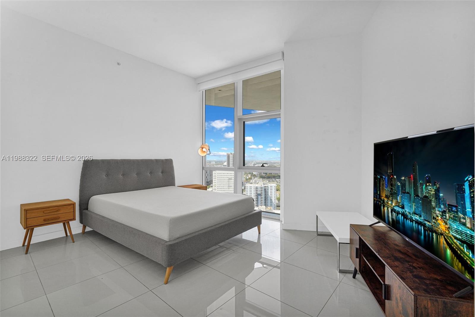 851 NE 1st Ave #2912 Miami, FL 33132