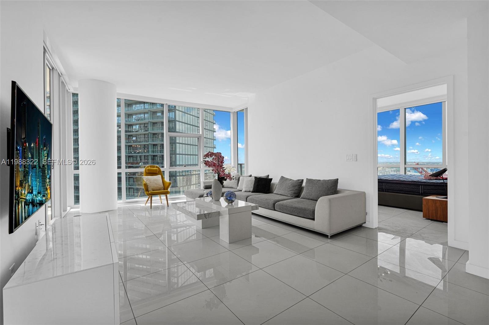 851 NE 1st Ave #2912 Miami, FL 33132