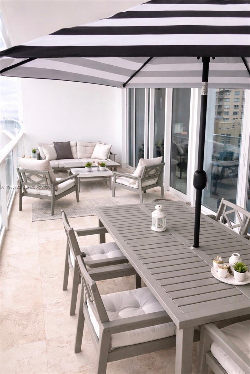 image Paramount Bay10