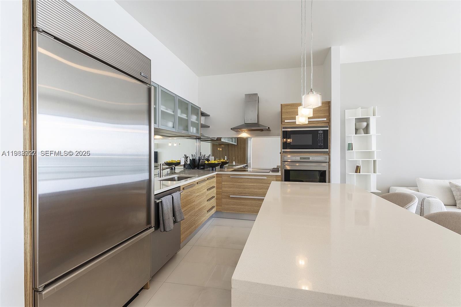 image Paramount Bay3