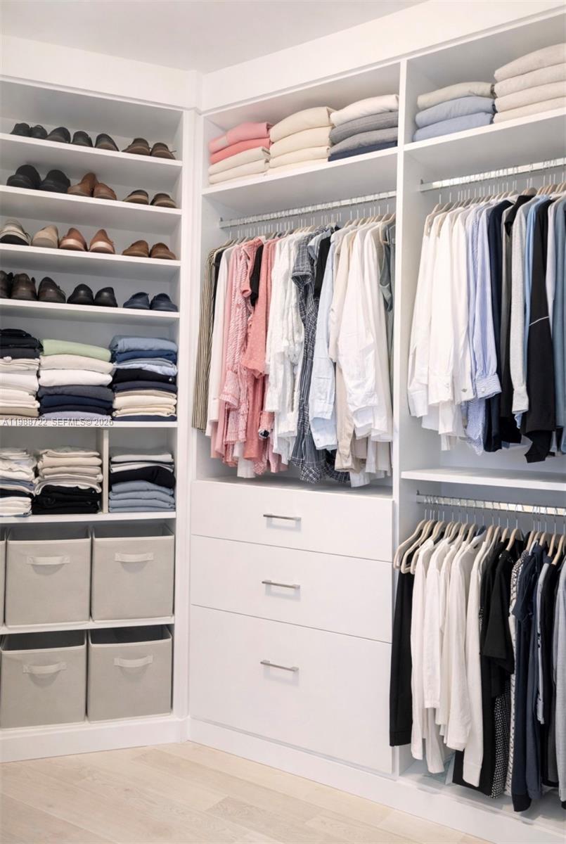 image Paramount Bay7