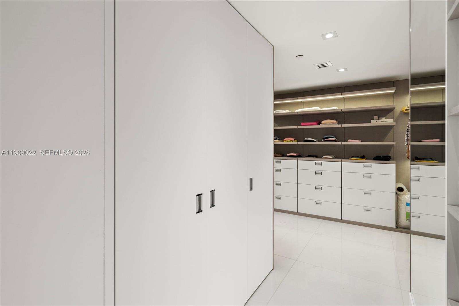 9999 Collins Ave #11J Bal Harbour, FL 33154