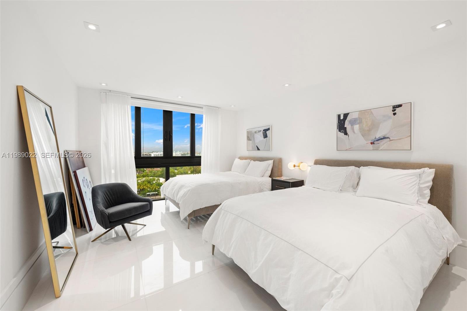 9999 Collins Ave #11J Bal Harbour, FL 33154