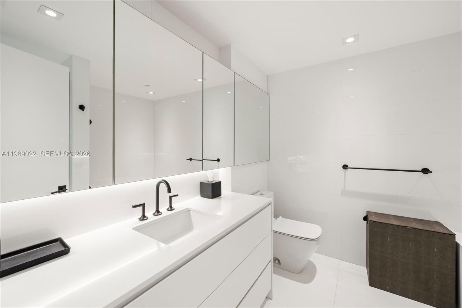 9999 Collins Ave #11J Bal Harbour, FL 33154