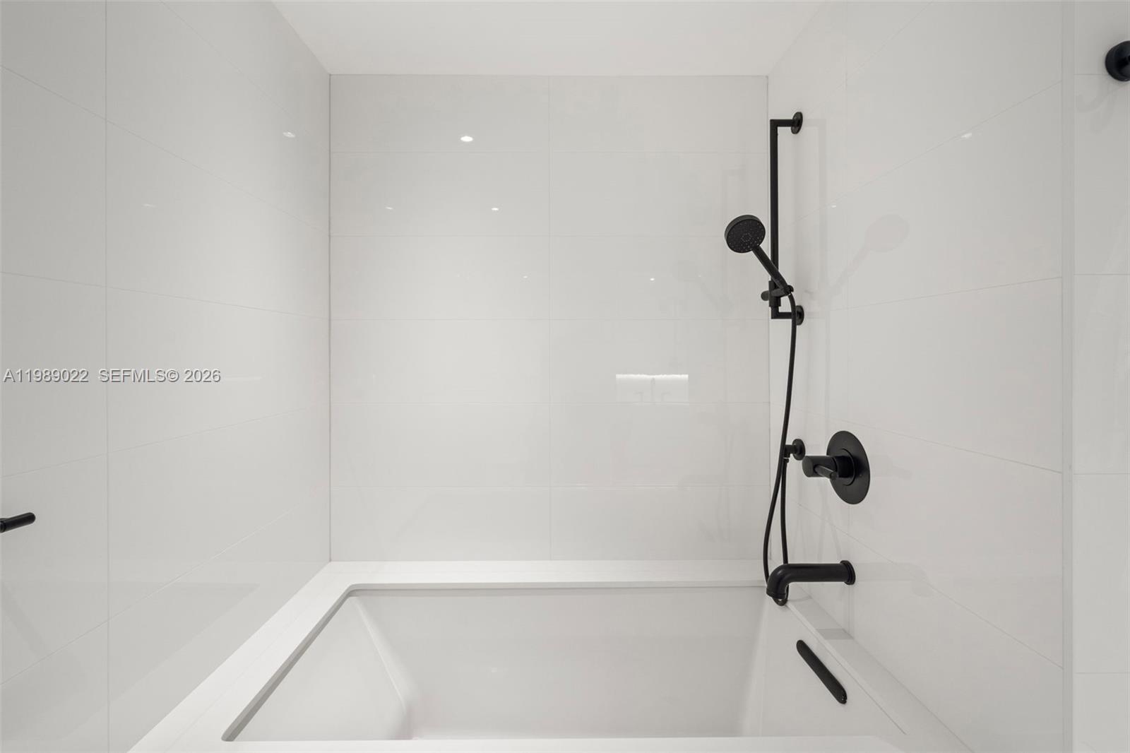 9999 Collins Ave #11J Bal Harbour, FL 33154