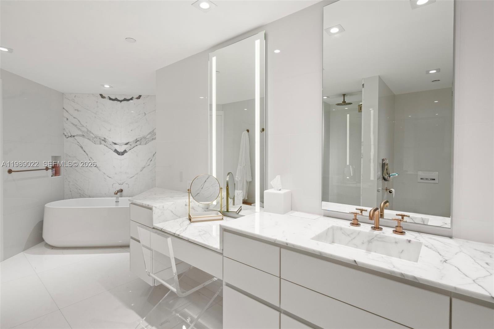 9999 Collins Ave #11J Bal Harbour, FL 33154