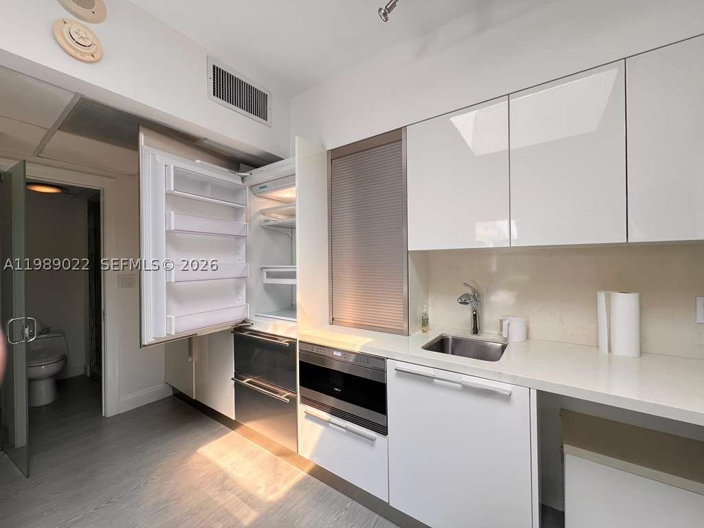 9999 Collins Ave #11J Bal Harbour, FL 33154