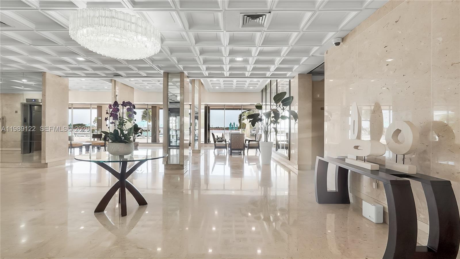 image Arlen House Condo32