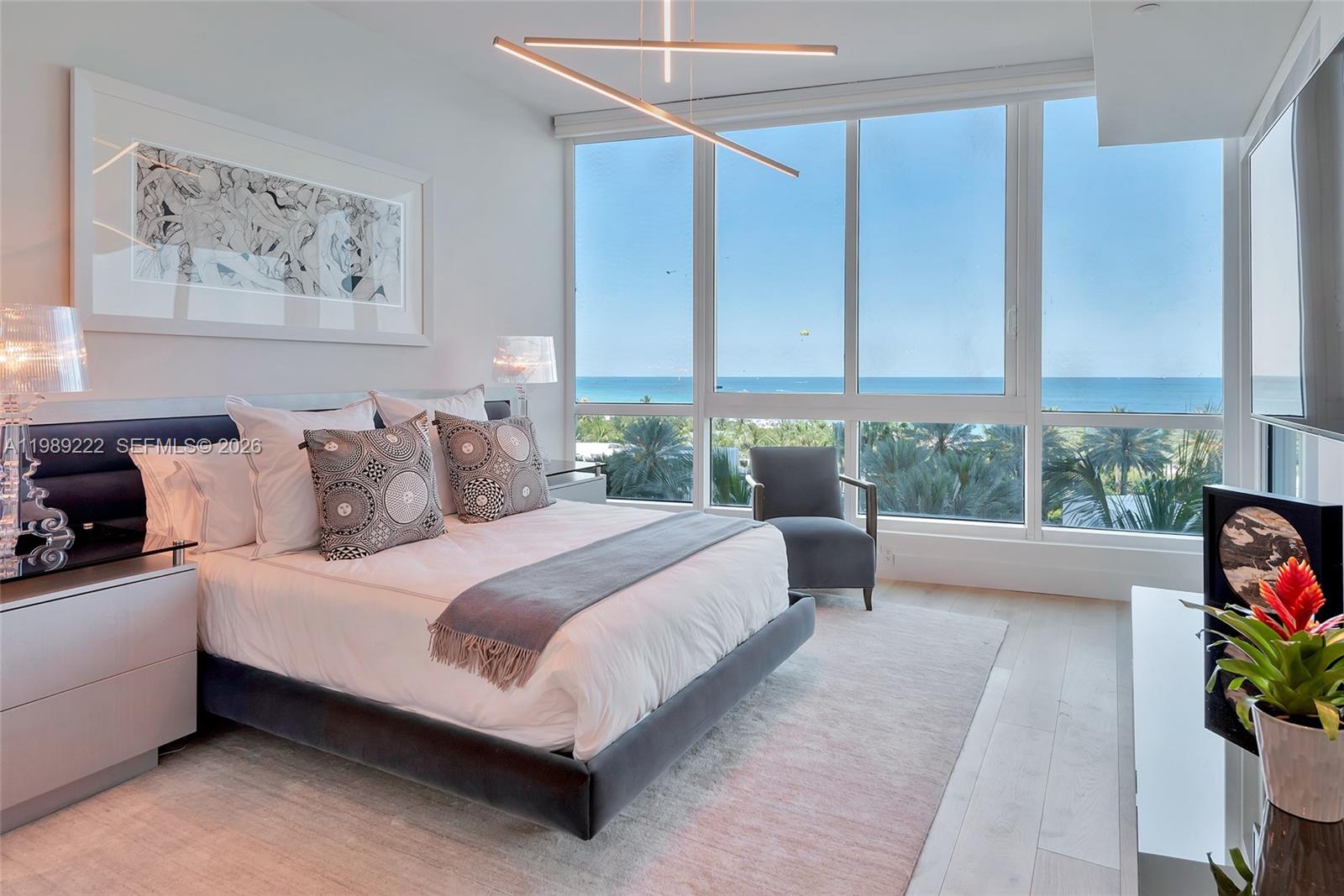 100 S Pointe Dr #708 Miami Beach, FL 33139