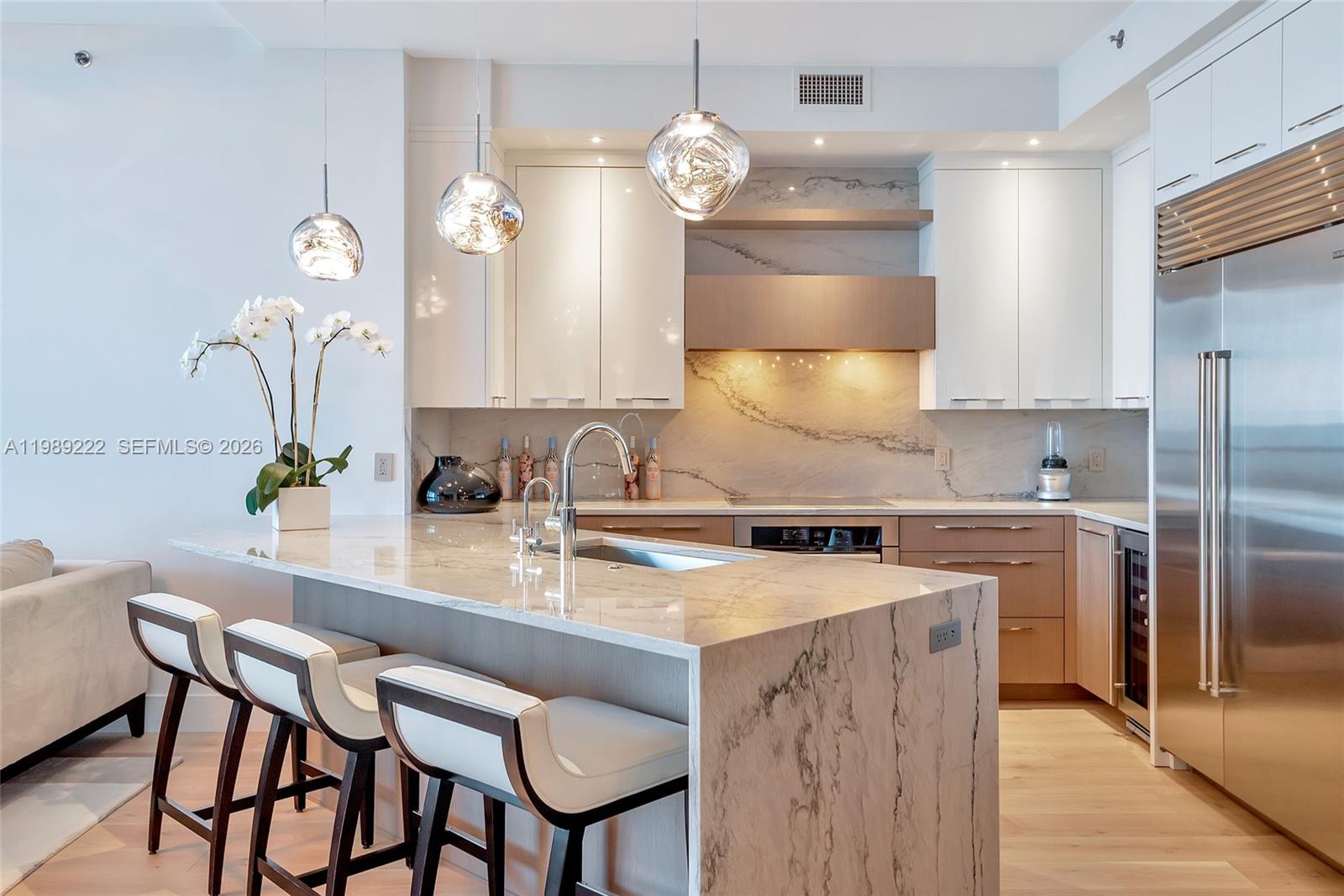 100 S Pointe Dr #708 Miami Beach, FL 33139