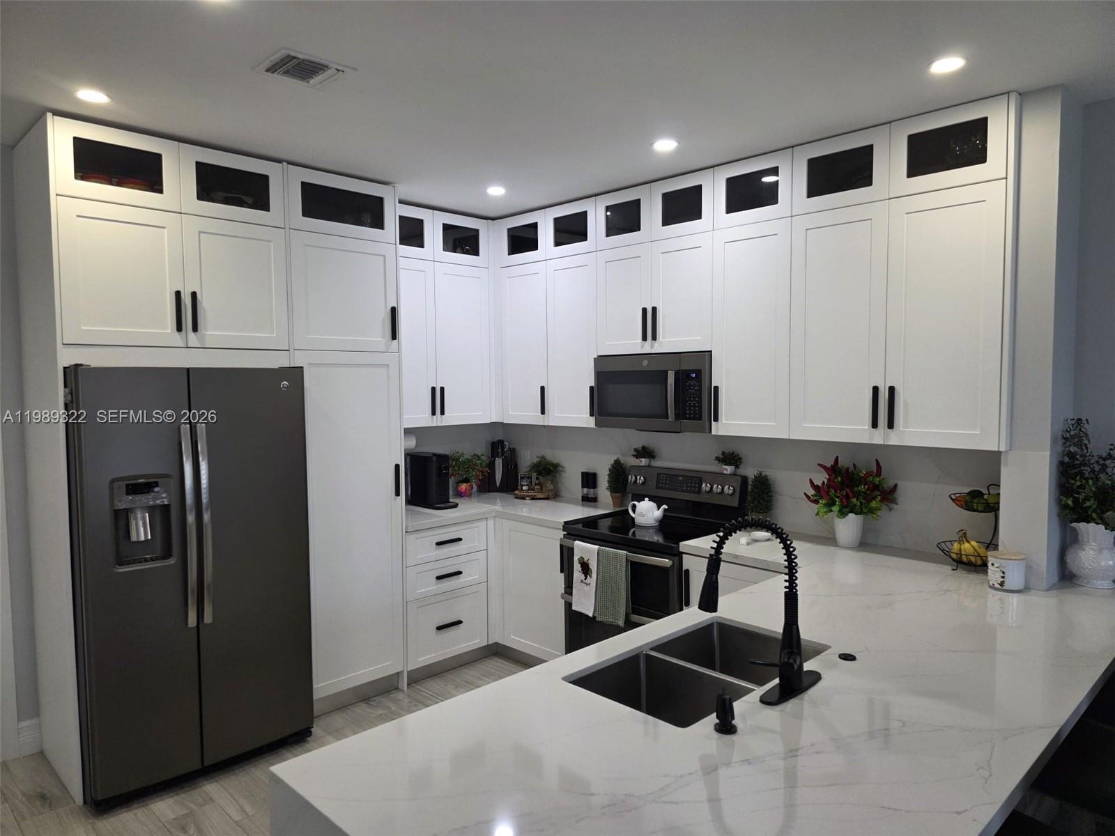 680 NW 159th Ave Pembroke Pines, FL 33028