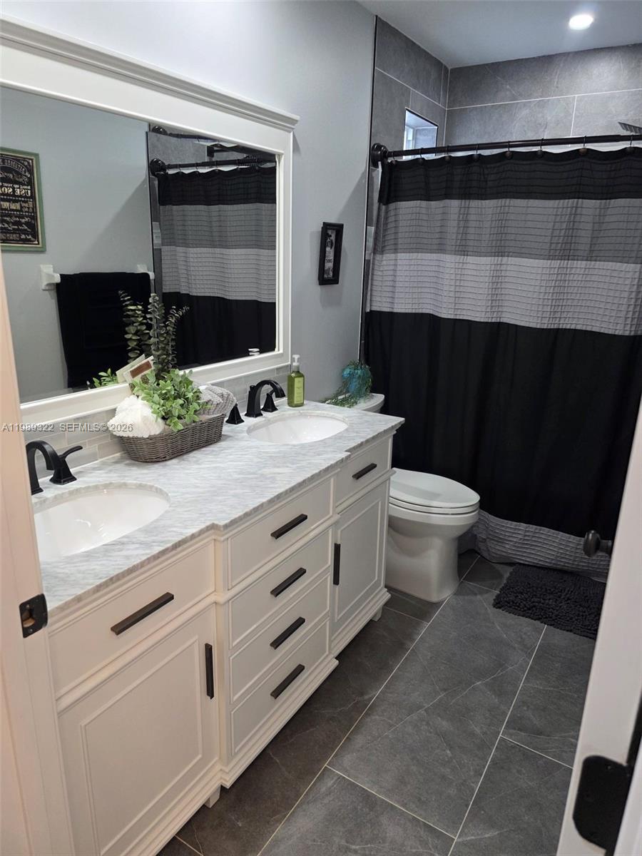 680 NW 159th Ave Pembroke Pines, FL 33028