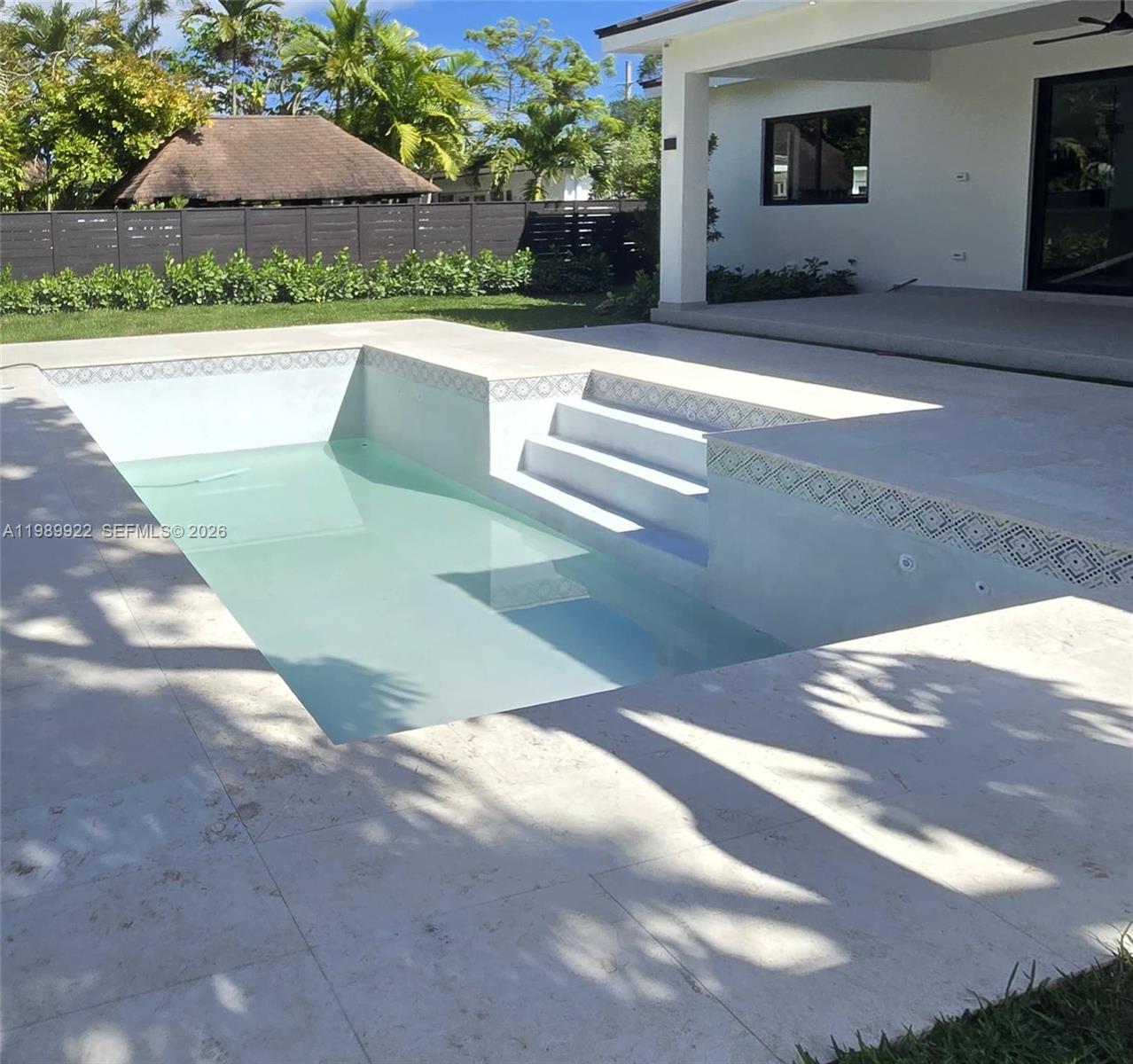 6221 SW 60th St South Miami, FL 33143