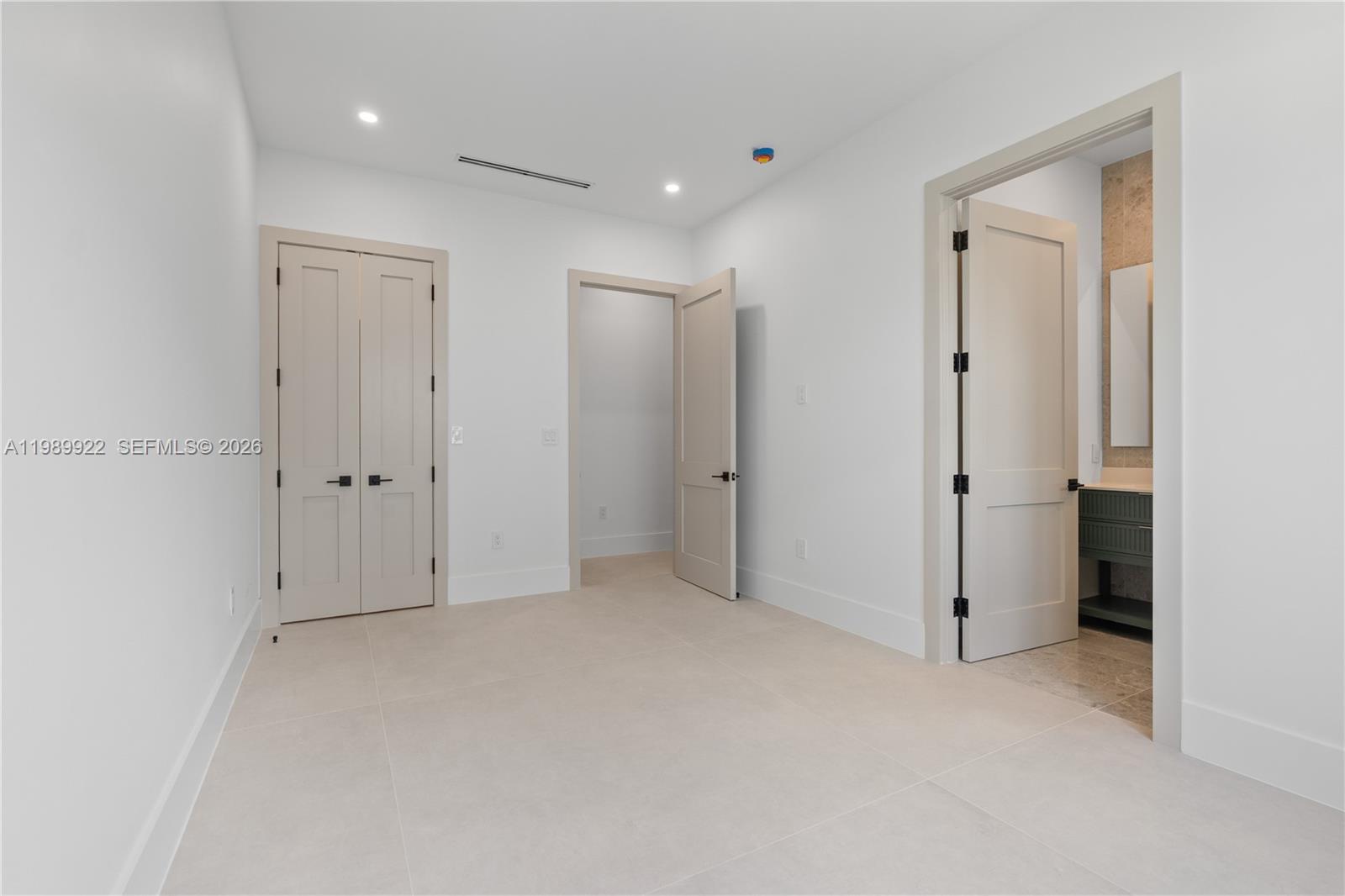 6221 SW 60th St South Miami, FL 33143