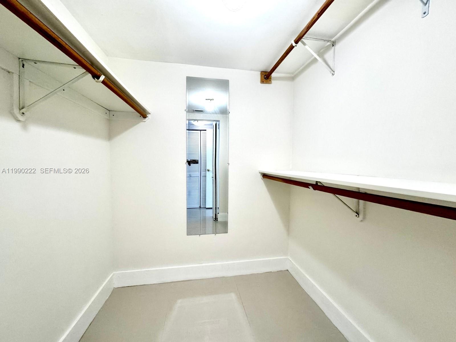 image Brickell Bay Club21