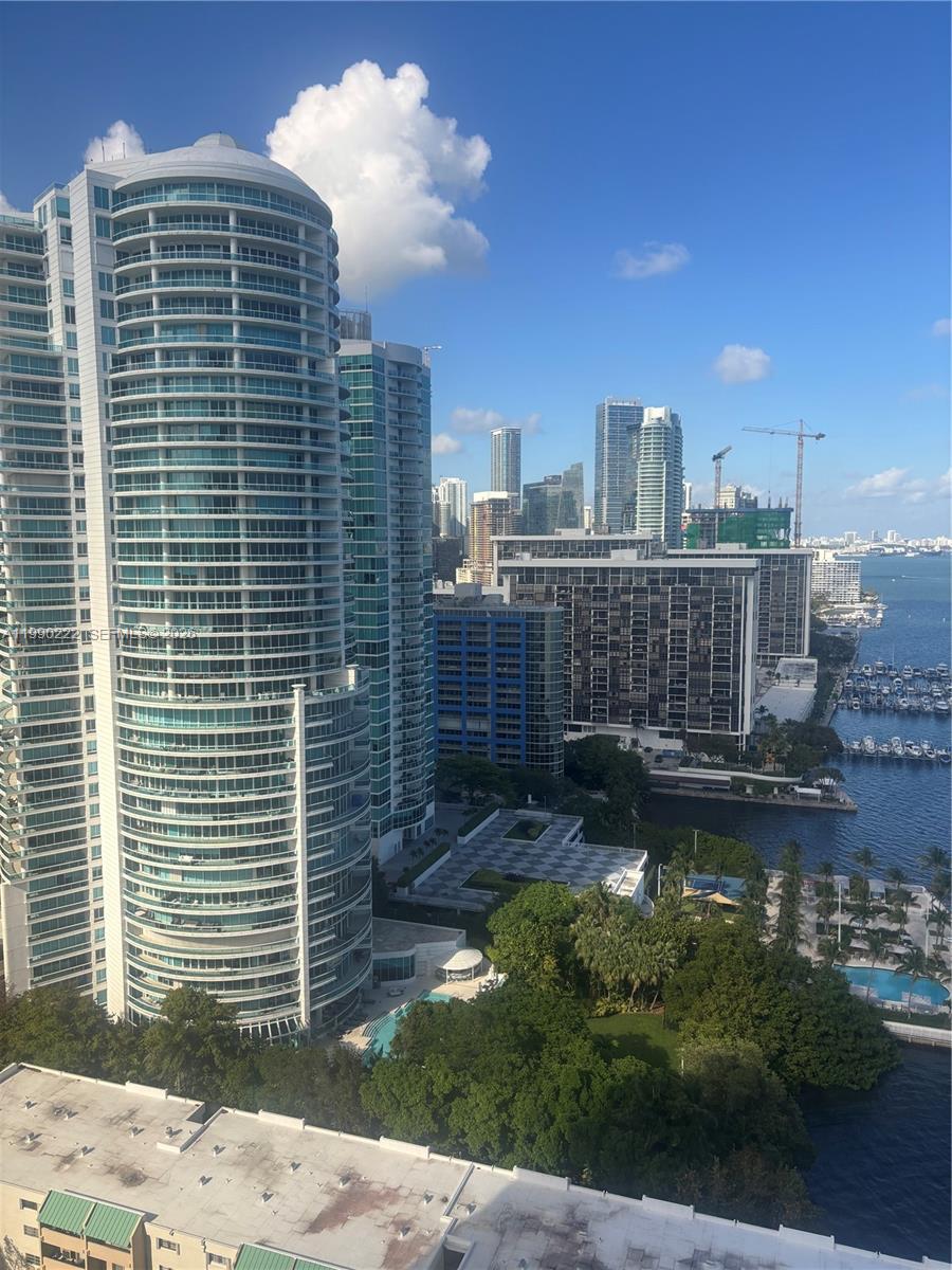 image Brickell Bay Club24