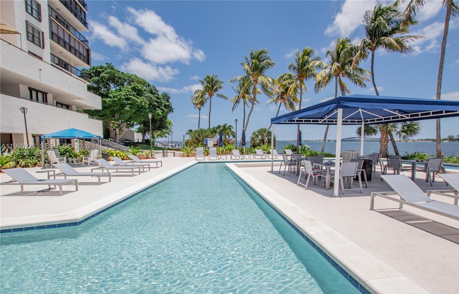 image Brickell Bay Club4