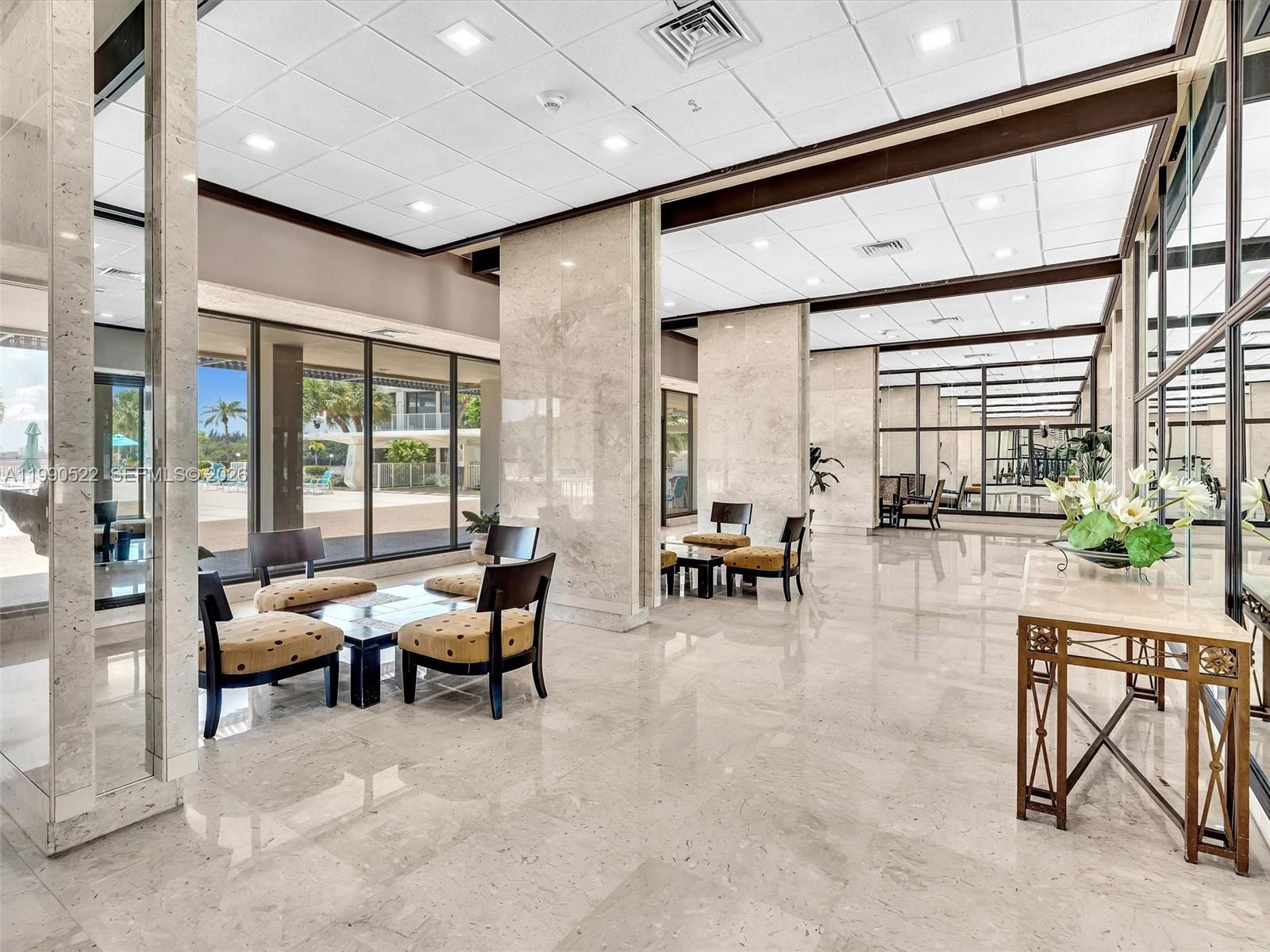 image Arlen House Condo17