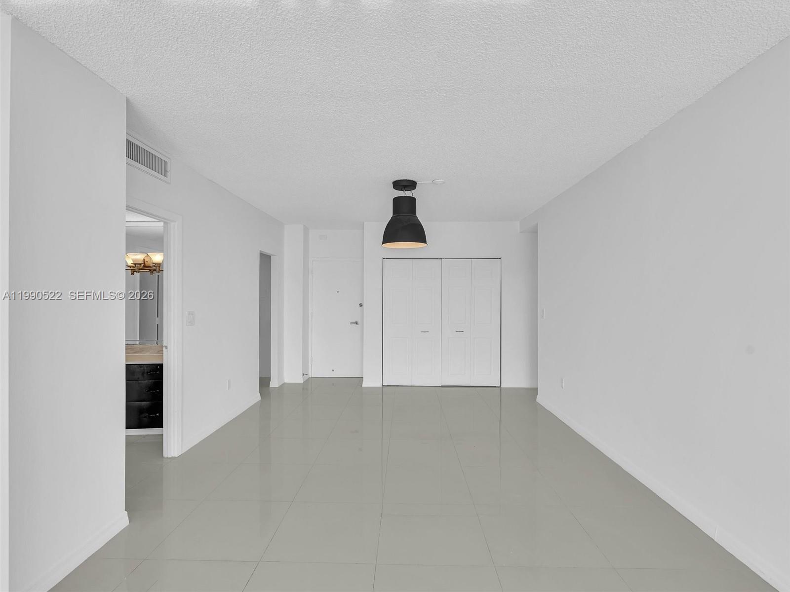 image Arlen House Condo30