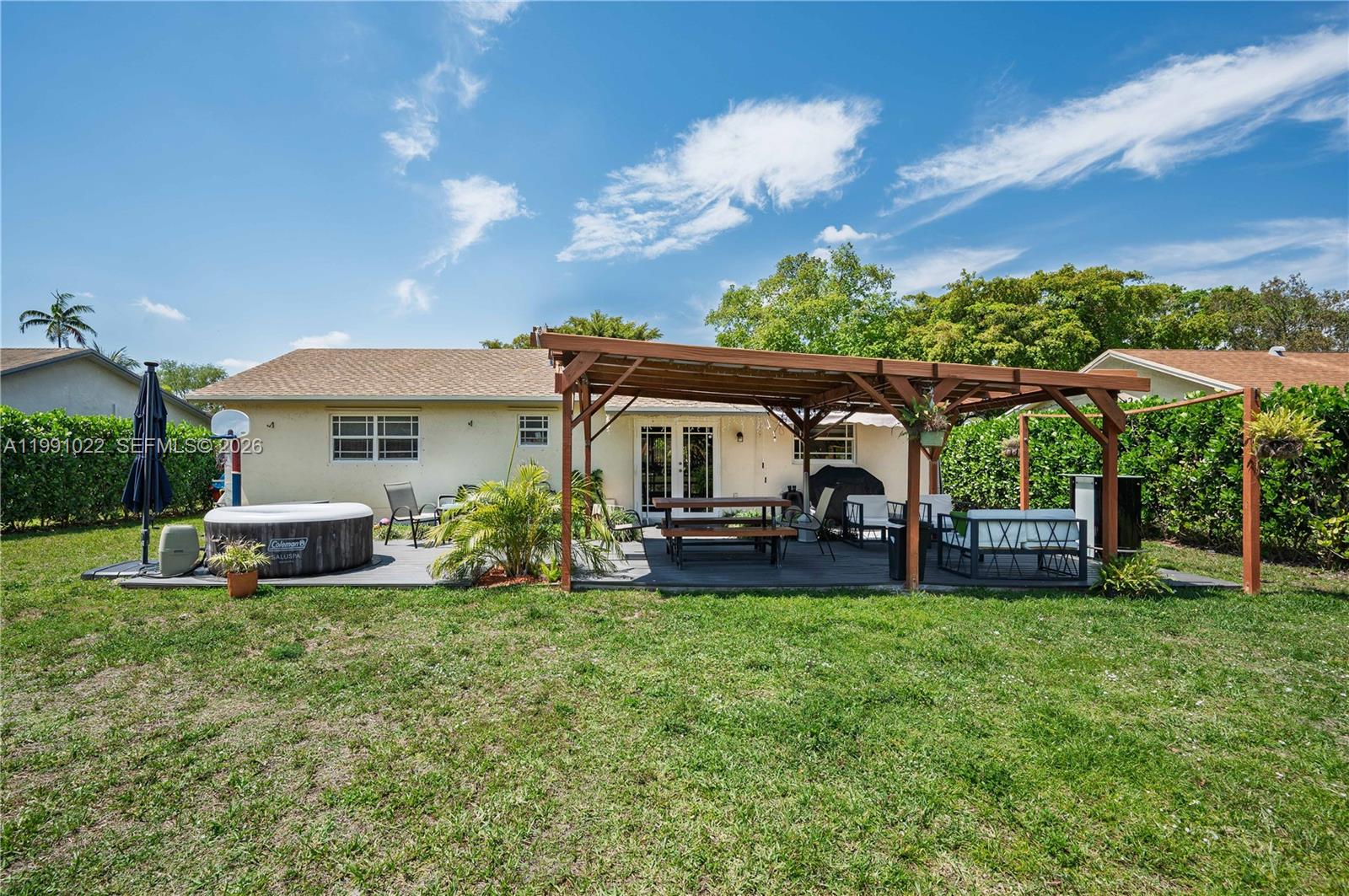 401 NW 83rd Way Pembroke Pines, FL 33024