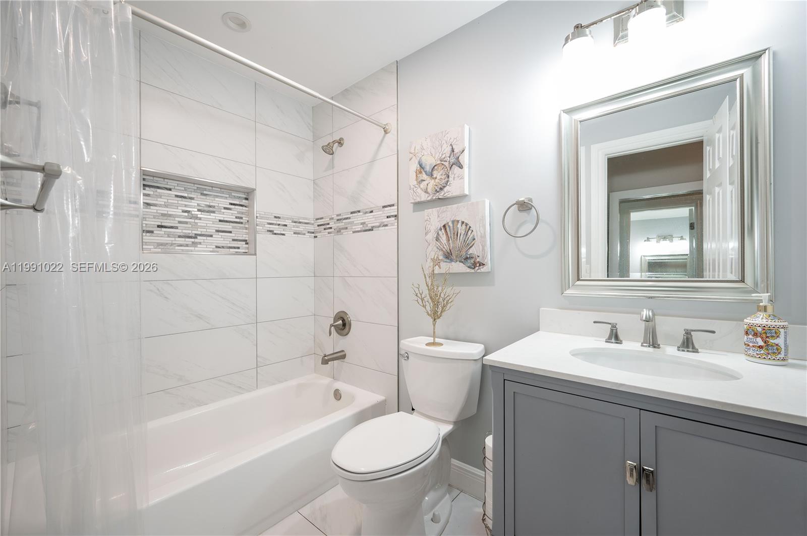 401 NW 83rd Way Pembroke Pines, FL 33024