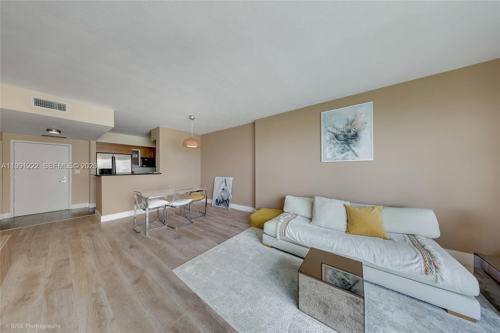 335 S Biscayne Blvd #3110 Miami, FL 33131