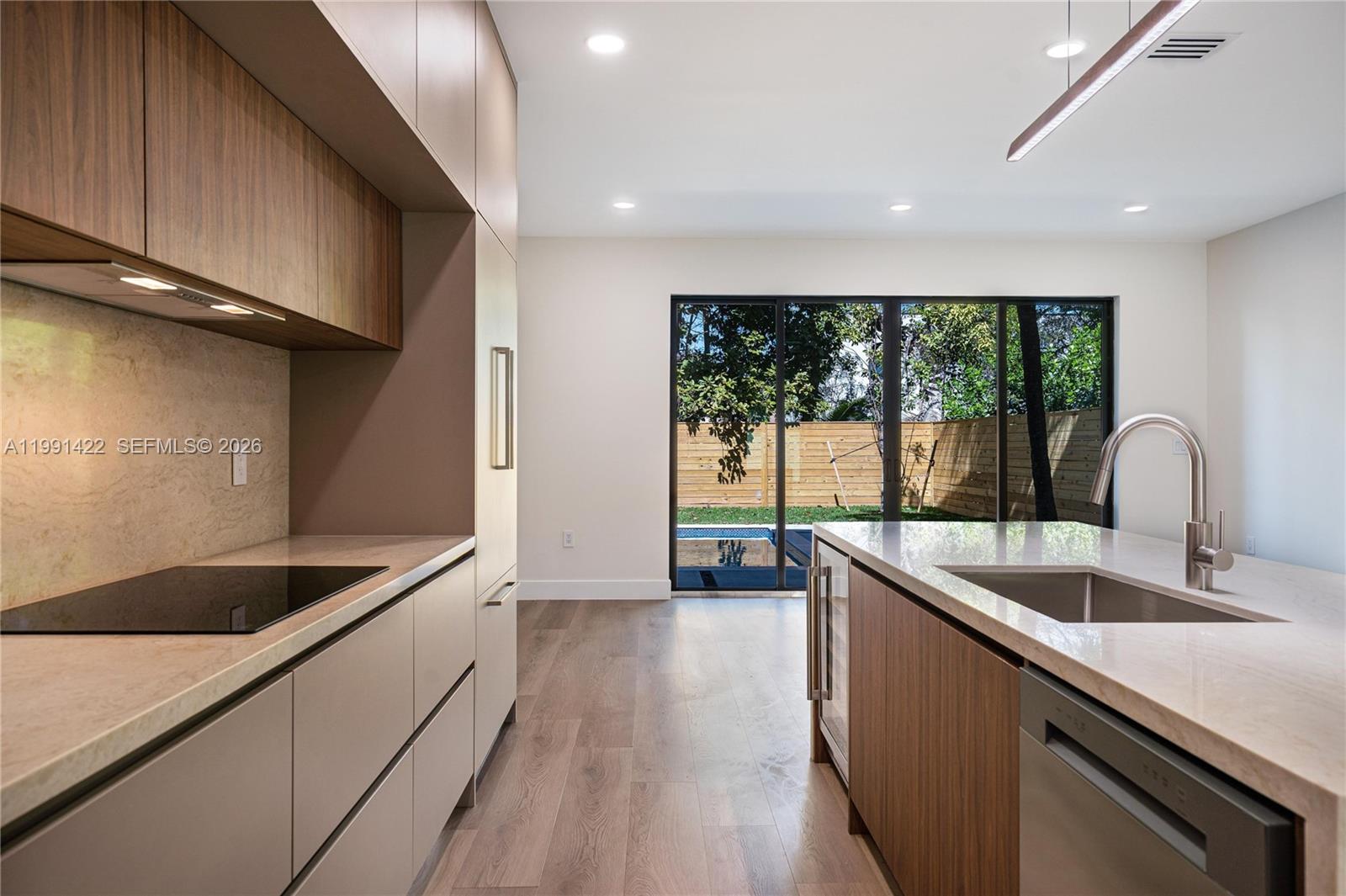 283 NW 52th St #283 Miami, FL 33127