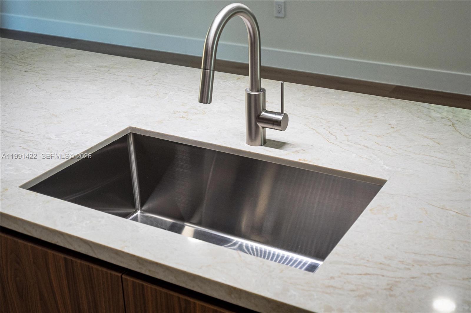 283 NW 52th St #283 Miami, FL 33127