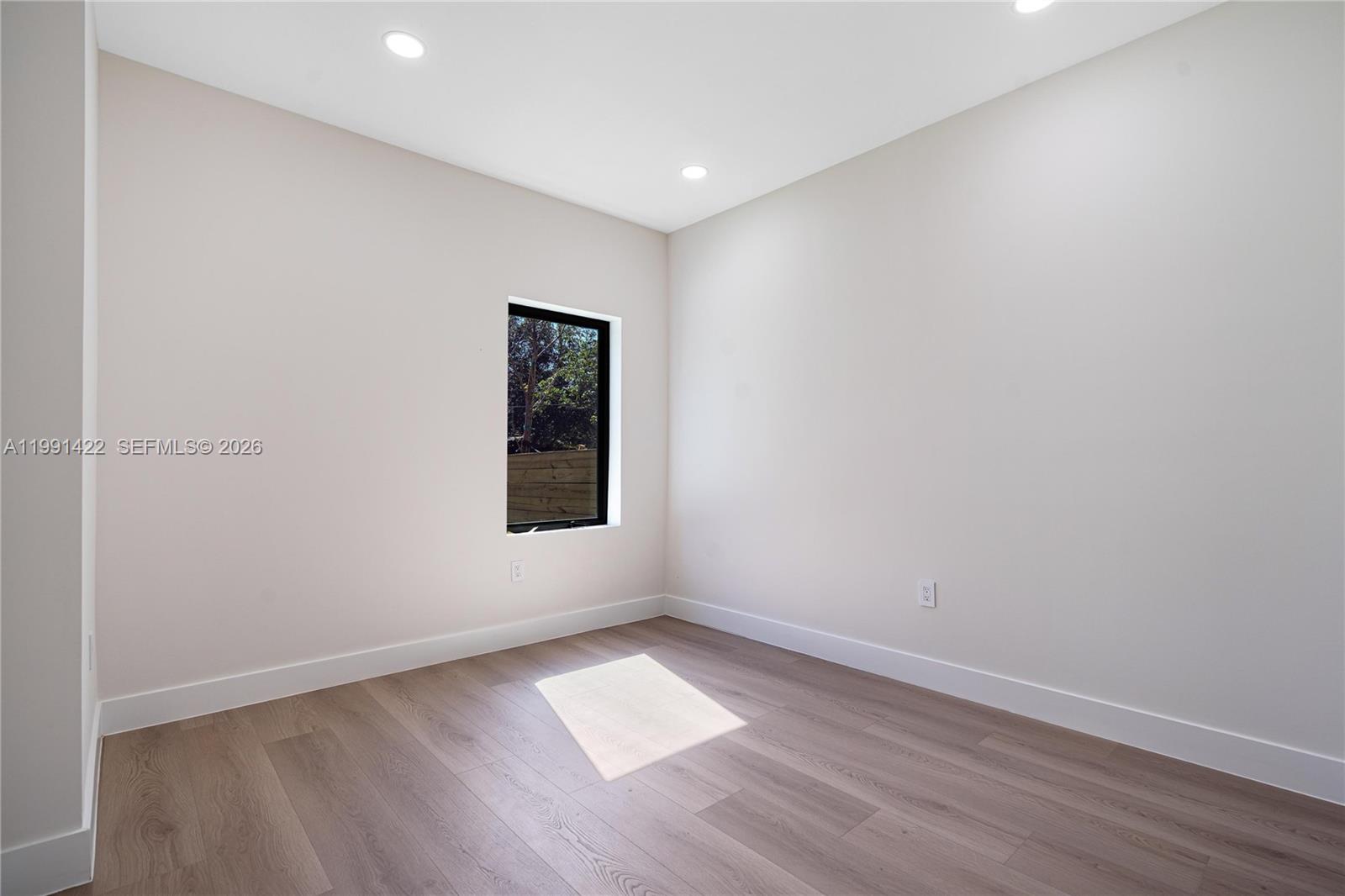 283 NW 52th St #283 Miami, FL 33127