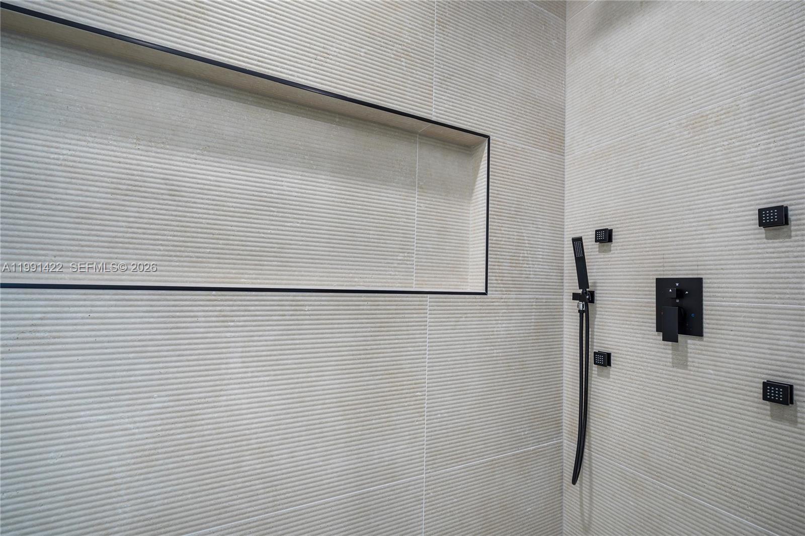 283 NW 52th St #283 Miami, FL 33127