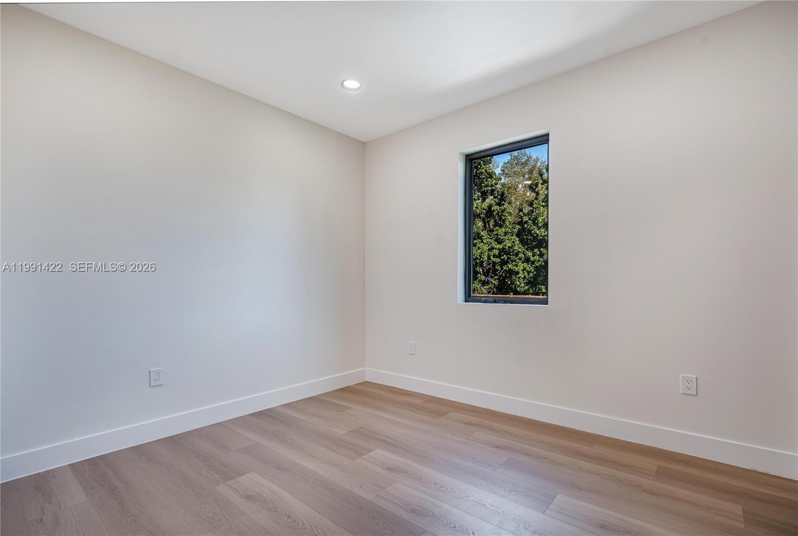 283 NW 52th St #283 Miami, FL 33127