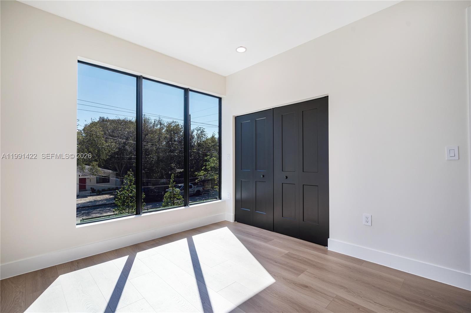 283 NW 52th St #283 Miami, FL 33127